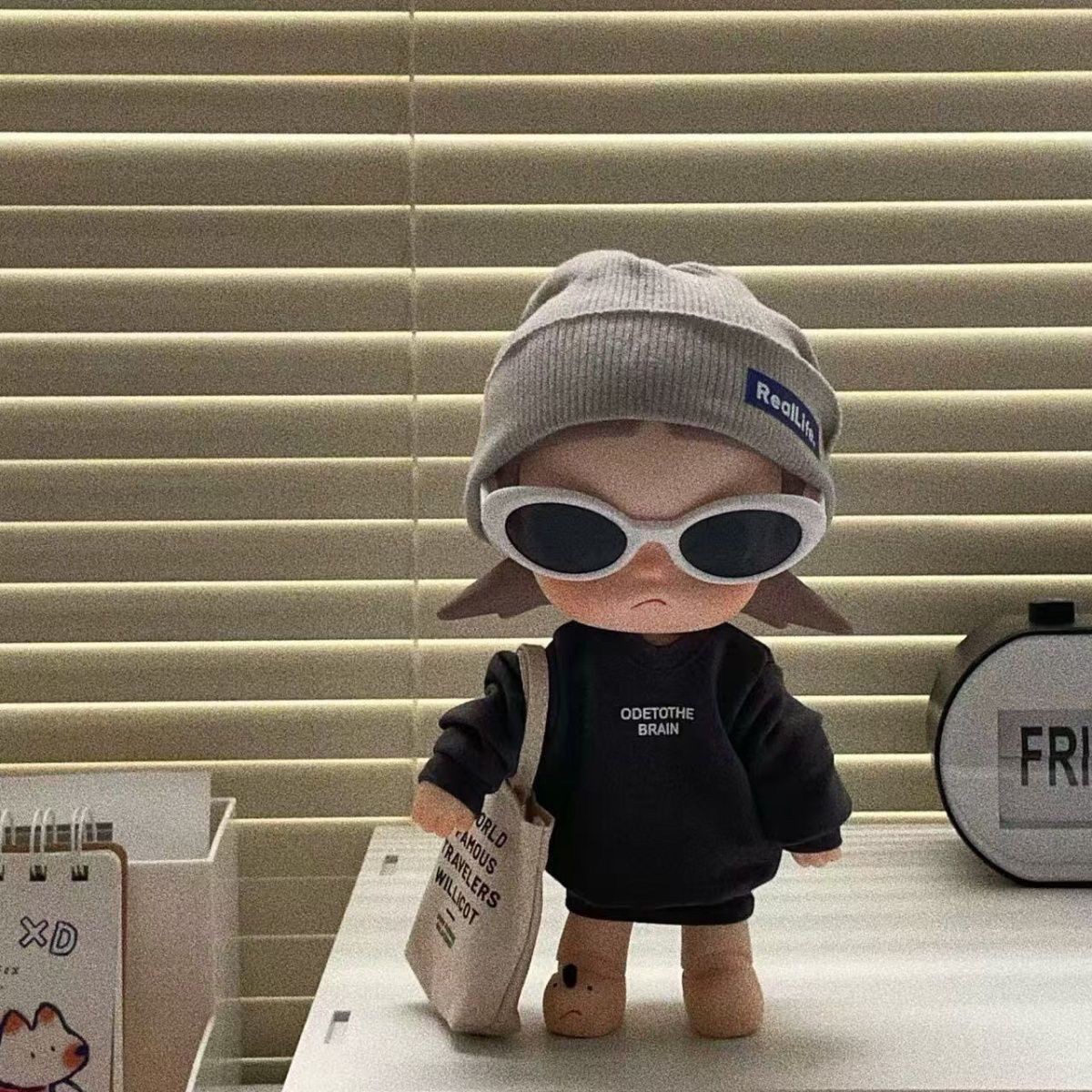 Cool Cool Sister Zsiga 1/8 Baby Clothes Gray Hat Cool Black Suit Cute Cartoon Doll Dress up Baby Clothes Replacement